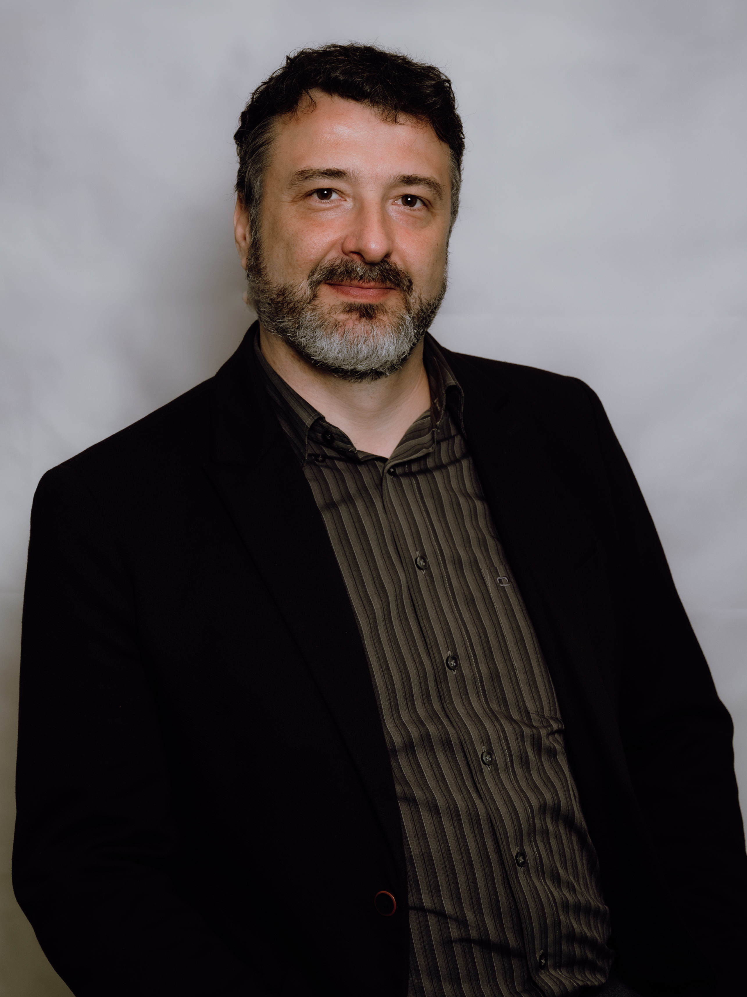 Dejan Ljubobratović